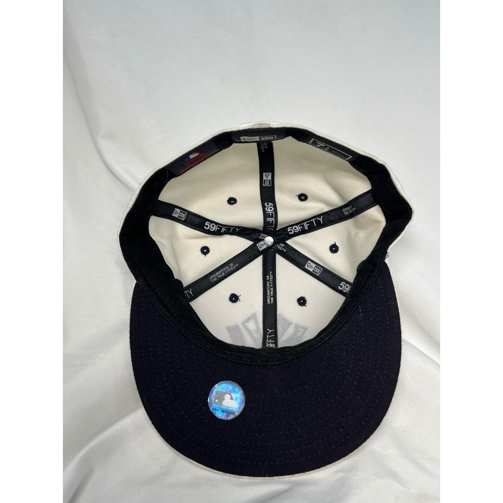 New Era 59FIFTY New York Yankees Fitted Hat White Navy Blue Size 7 1/2 MLB Cap - Picture 8 of 12